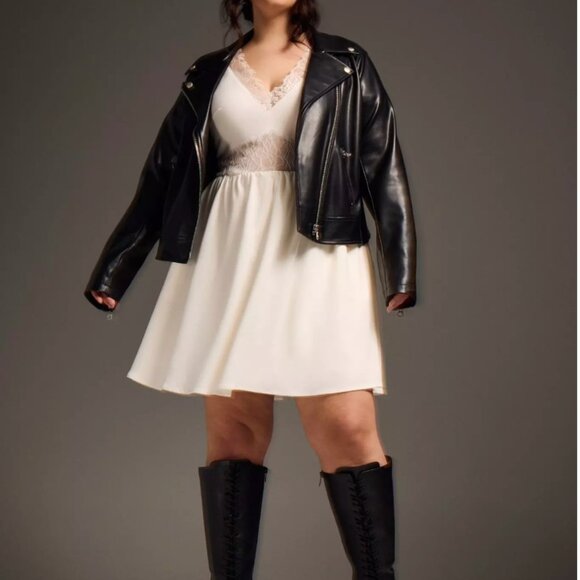 Torrid Cream Lace Mini Dress - Picture 4 of 6